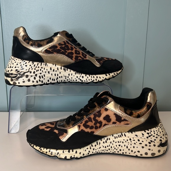 Steve Madden Redel Leopard Low Rise Sneakers. Size 8. - Picture 6 of 13